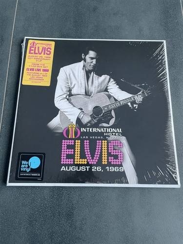 Presley dolp elvis live at - -,