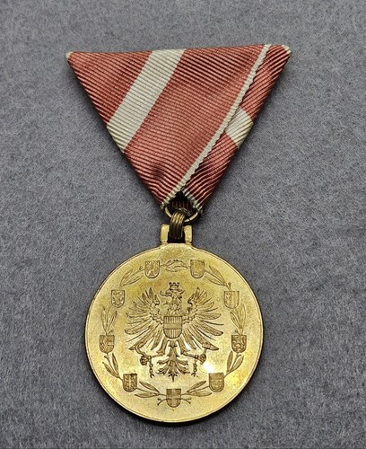 Goldene medaille für - goldene,
