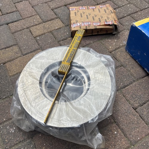 Paar bremsscheiben vorne und - paar,