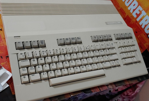 Commodore 128 bit - commodore, 8-bit