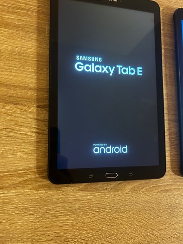 Samsung galaxy t560 - samsung, 8gb