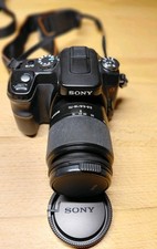 Sony Alpha 100 Kamera 10.2MP mit großem Kit