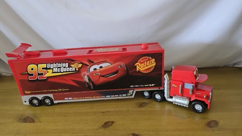 Disney pixar cars mack car - cars,