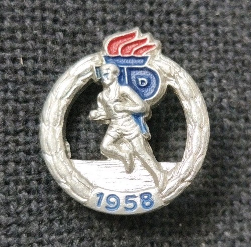 Abzeichen ddr dreikampfnadel - abzeichen,