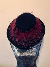 Eleganter Damen-Hut, Von