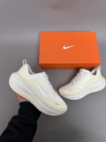 Nike vomero plus - nike, damen