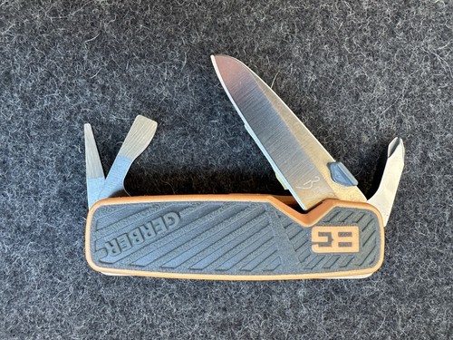 Gerber bear grills - pocket, tool