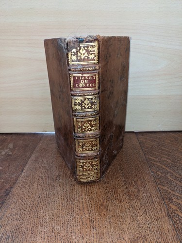 Altes buch enge - altes,