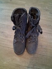 Gefütterte  Winterstiefel