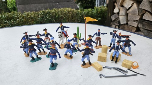 Timpo toys 17 figuren - timpo,