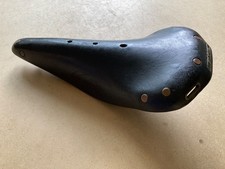 Vintage sehr alter  BROOKS B17 Sattel mit Taschenösen im Leder