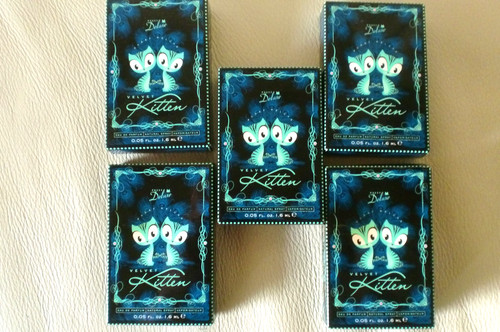 Pussy deluxe velvet - deluxe,