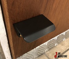 Fuß betätigter Türöffner