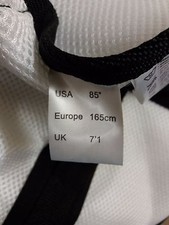 Ekzemerdecke von USG, 165 cm mit Bauchlatz und Halsteil nur ein Mal anprobiert