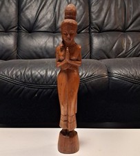 Holzfigur "Betende Frau"