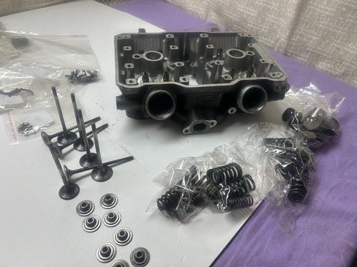 Zylinderkopf vorne