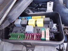 RELAIS SICHERUNGSKASTEN