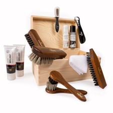 Schuhputzset gefüllt