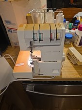 PFAFF Hobbylock Serger 784