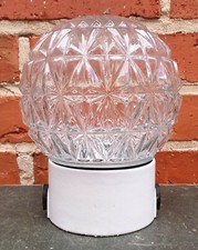 alte Kugellampe Hoflampe Glaskugellampe Kellerlampe Industriedesign Loft Bauhaus