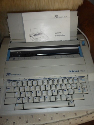 Elektronische schreibmaschine - elektronische,