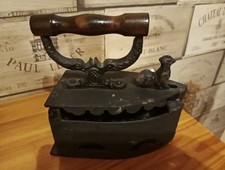 Uroma Antike Kohlenbügeleisen