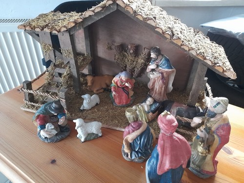 Weihnachtskrippe mit figuren - weihnachtskrippe,