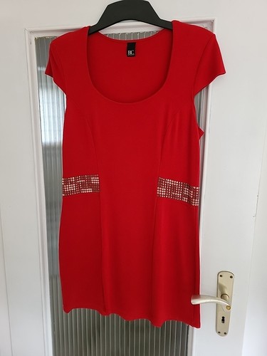 Kleid rot mit - b.c., nieten