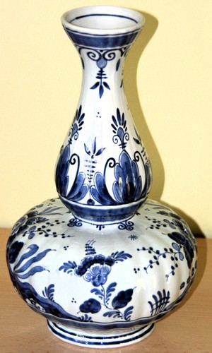 119 blumenvase aus - blumenvase, porzellan