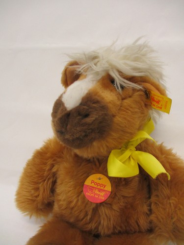 37690 steiff pony poppy - pony,