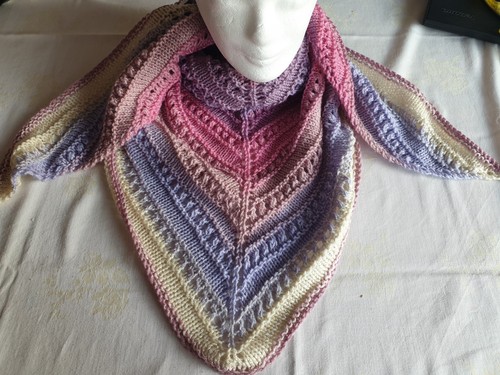 Dreieckschal gestrickte - dreieckschal, -gestrickte