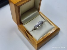 Ring 9 kt Weißgold mit