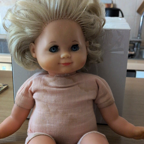 Babypuppe blond gewellt blaue - gewellt,,