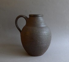 Vase Rudi Stahl  Kunstkeramik 2006/20 Henkelvase Formschön Braun 20 cm signiert