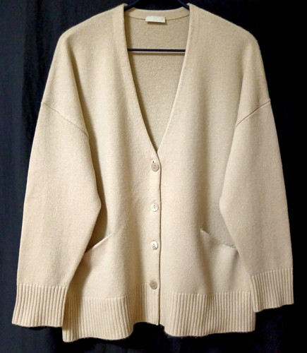 Neuwertige strickjacke include - strickjacke,