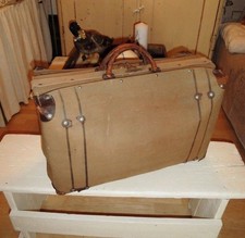 Antike TASCHE / KOFFER, aus