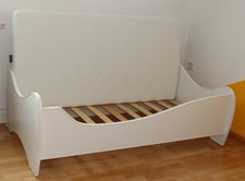 Alcube® Kinderbett 70x140 cm Swing I Set inklusive Lattenrost und Matratze