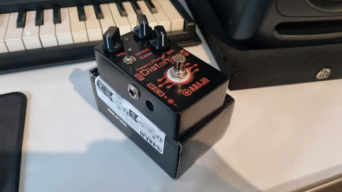 Ahajii heavy metal distortion - heavy,