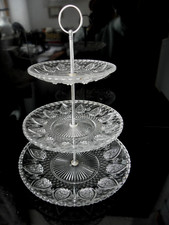 Etagere 3stöckig Pressglas