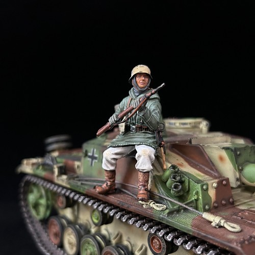 War park tank rider rifleman - rider,