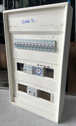 Hager verteilerschrank offen - verteilerschrank,