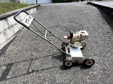 Vertikutierer Benzin, Motorvertikutierer, Rasenvertikutierer Marke Gutbrod, 