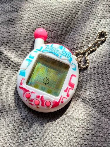 Tamagotchi connection - tamagotchi, v4
