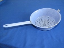 Altes DDR Emaille Sieb Stielsieb Durchschlag Emaillesieb blau marmoriert TOP