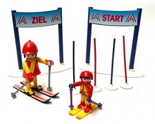 Playmobil Winter * 3717 * Frau & Kind beim Ski-fahren / Slalom * Tore Stangen