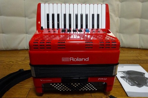 Roland akkordeon rot - roland, v-akkordeon