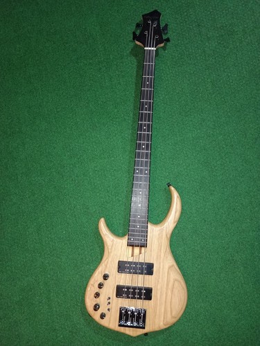 Sire bass marcus miller - marcus, m5