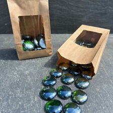 25 Muggelsteine Glassteine Dekosteine Glasnuggets grün schimmernd 30 bis 35mm