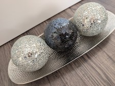 Deko Schale mit Deko Glaskugeln