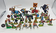 #SE3058# alte Elastolin 7cm Figuren Ritter Römer Mittelalter Lanzenreiter 31 tlg